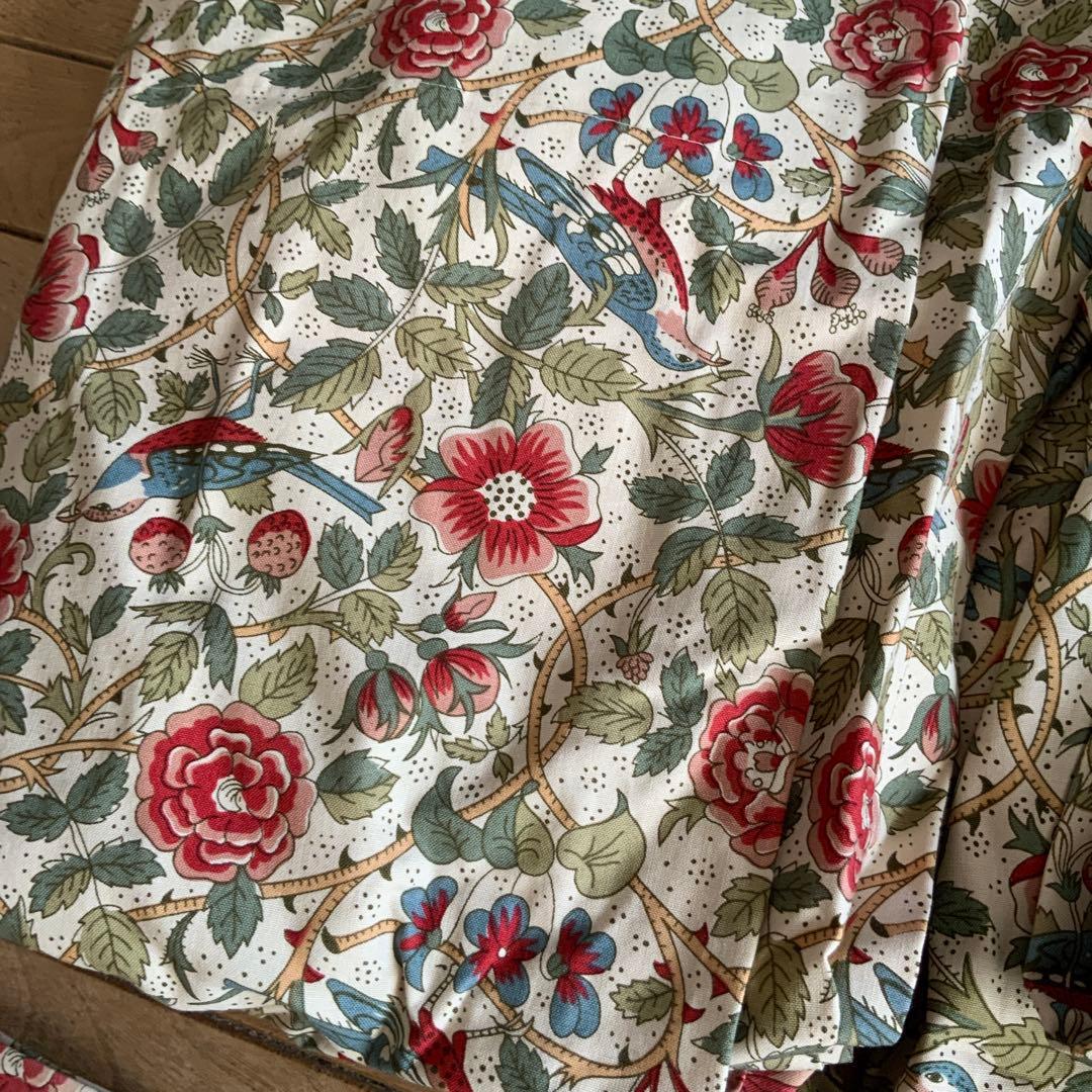 英国　ヴィンテージ　リバティ　生地　カーテン　100cm×130cm 2枚