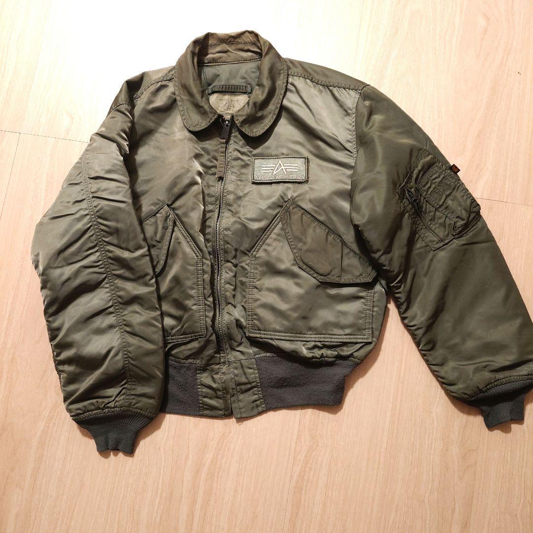 ALPHA INDUSTRIES フライトジャケット USA製 希少　カーキー
