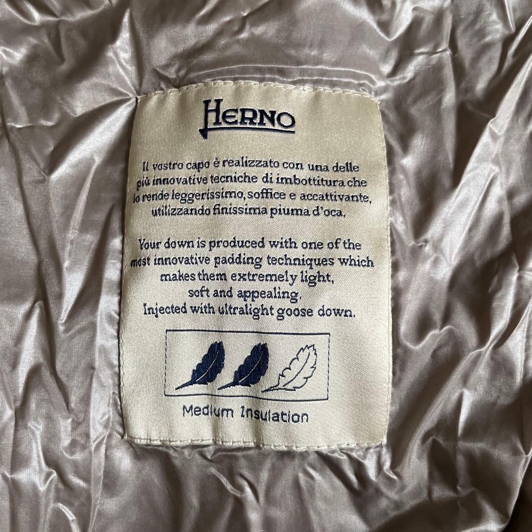 HERNO フード付きダウンベスト ベージュ