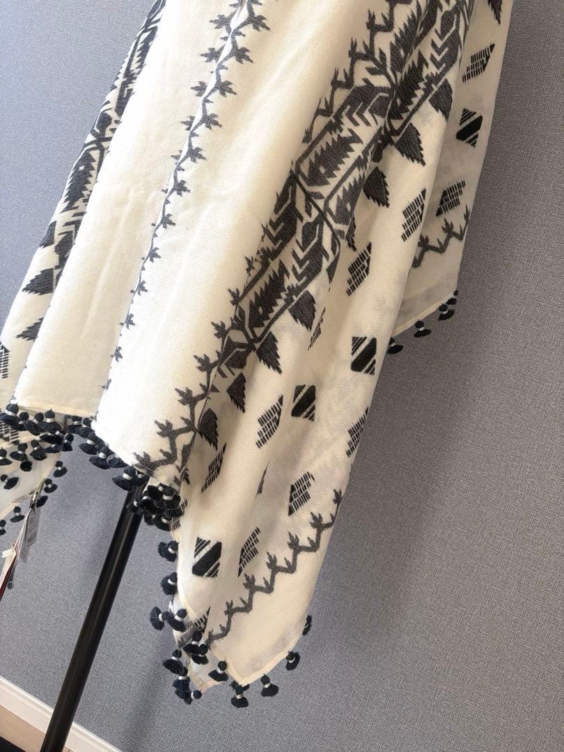 新品 CITRUS ネイティブ柄 ポンポンストール ウール100%定価