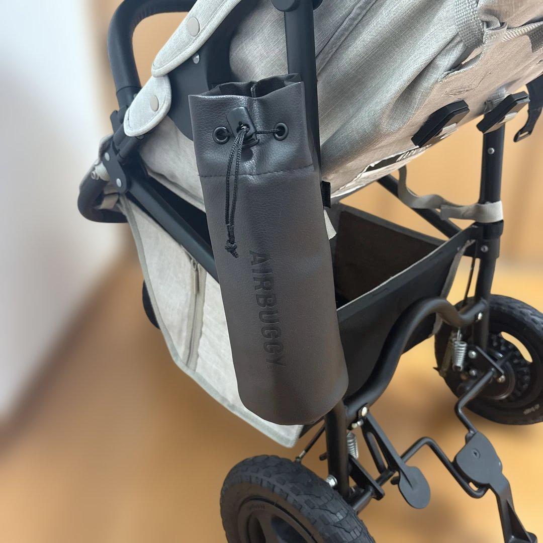 美品！【AIRBUGGY】安定性のある3輪折りたたみベビーカーグレー【付属品有】