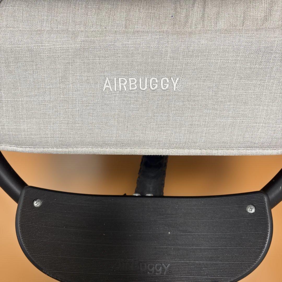 美品！【AIRBUGGY】安定性のある3輪折りたたみベビーカーグレー【付属品有】