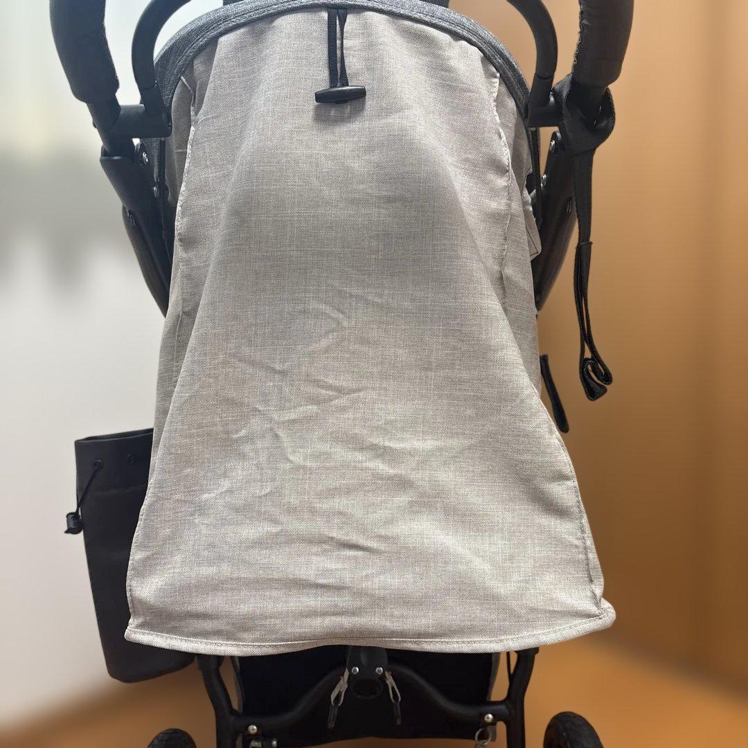 美品！【AIRBUGGY】安定性のある3輪折りたたみベビーカーグレー【付属品有】