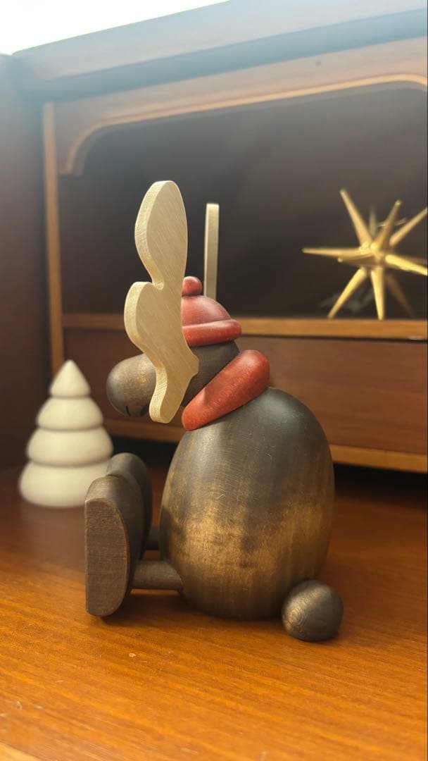 お座りトナカイ　Köhler ケーラー工房　ドイツ