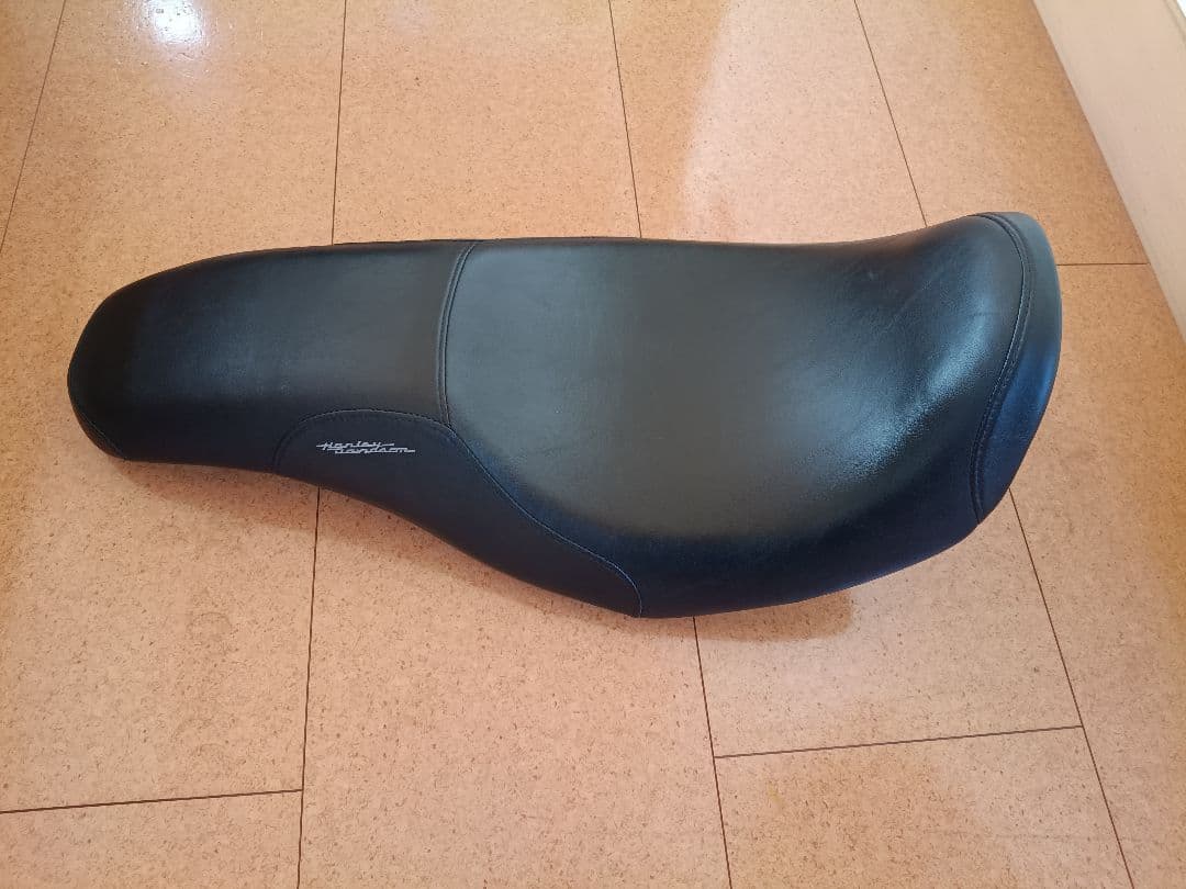 Harley Davidson ダイナ用シート