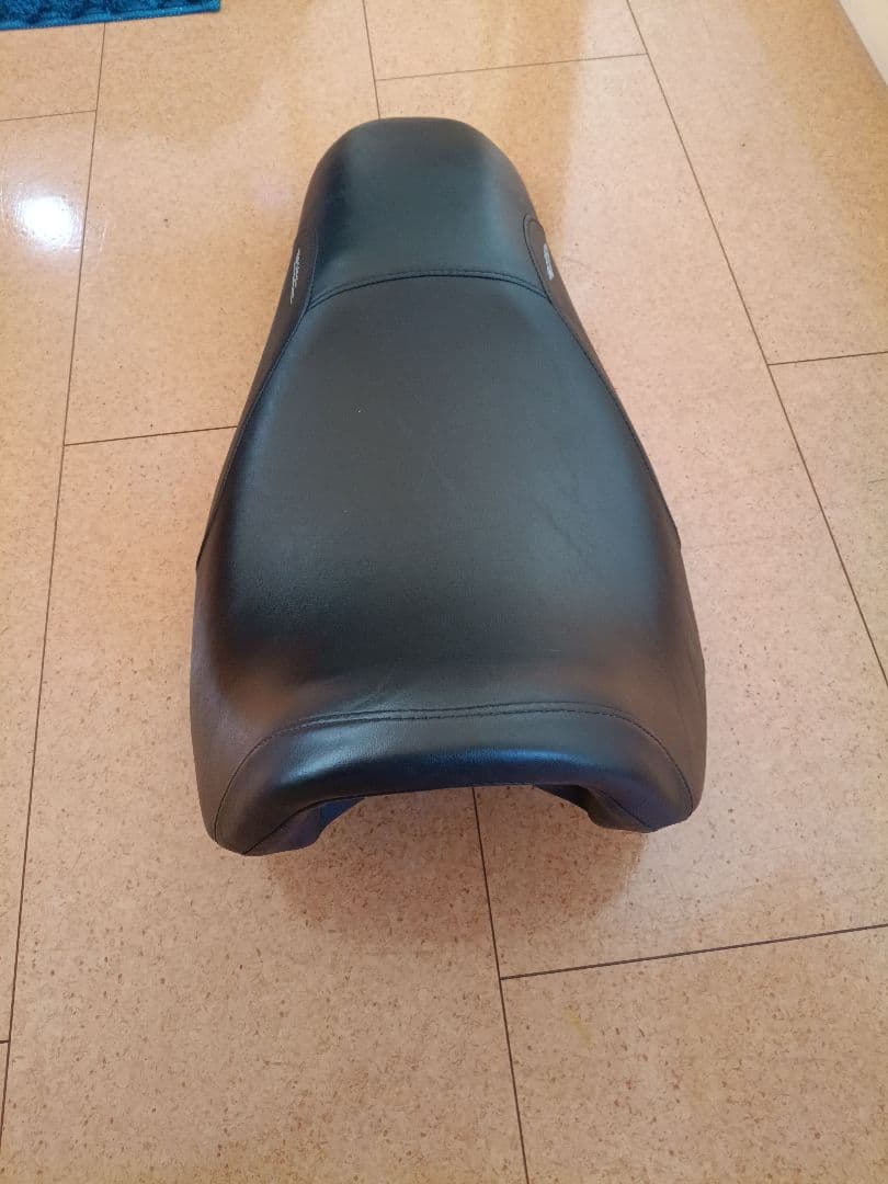 Harley Davidson ダイナ用シート