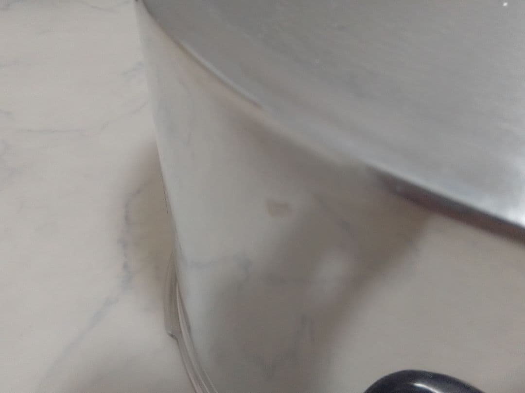 ☆未使用☆ フィスラー ビタビット ロイヤル 6L 圧力鍋 IH不可 片手鍋