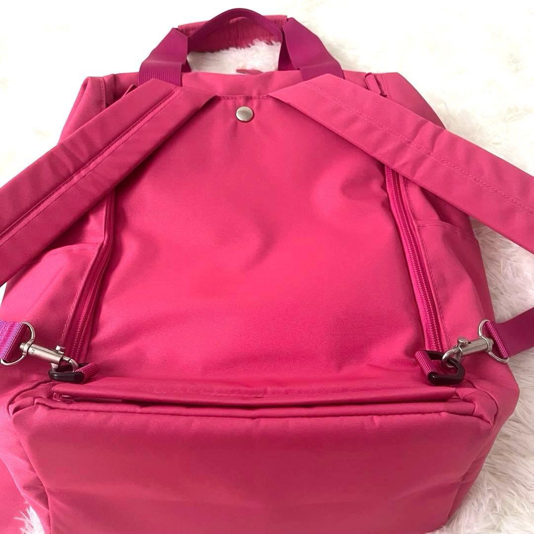 完売品　新品　ファミリア マザーズリュック 2way ピンク　ポーチ付き　くま