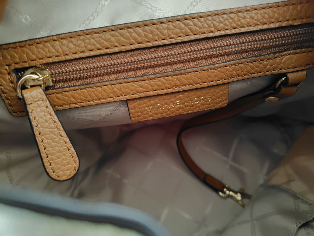 未使用　MICHEL KORS マイケルコース　リュック　バックパック　バッグ