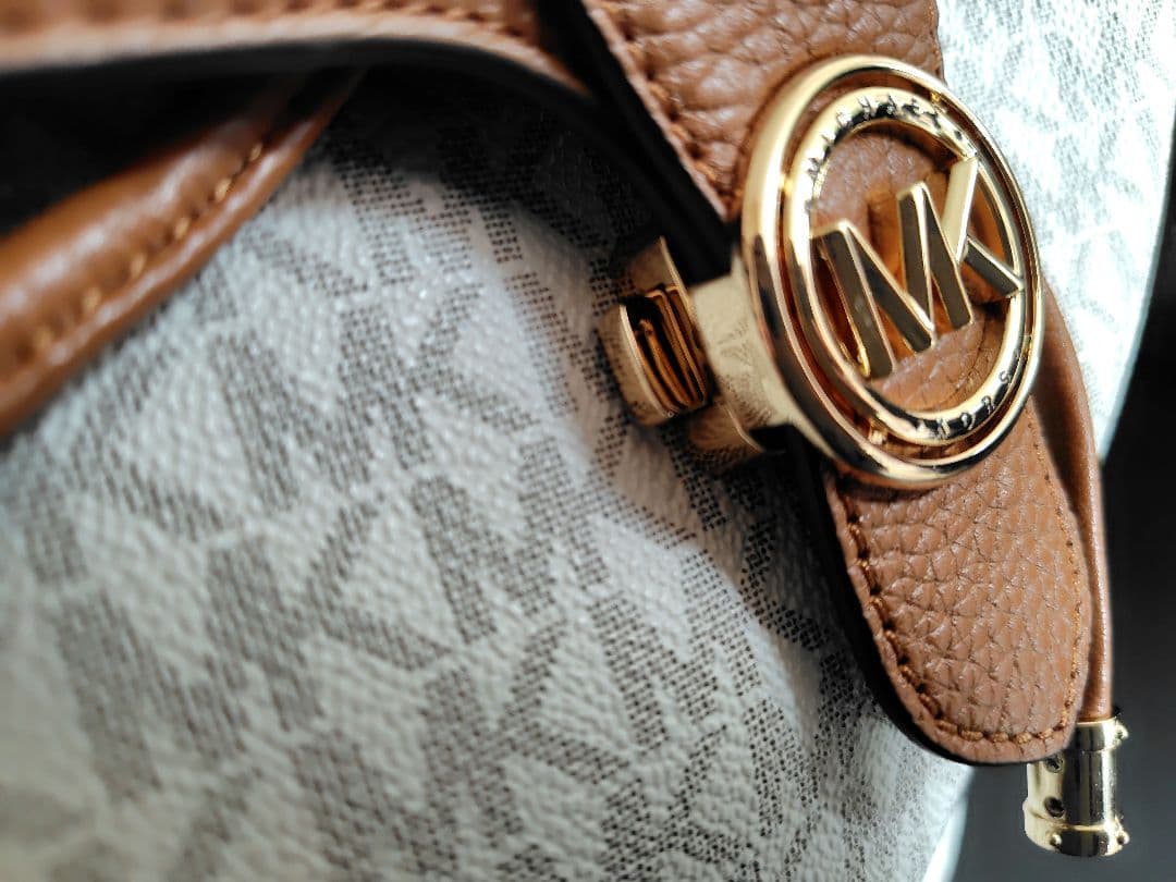 未使用　MICHEL KORS マイケルコース　リュック　バックパック　バッグ