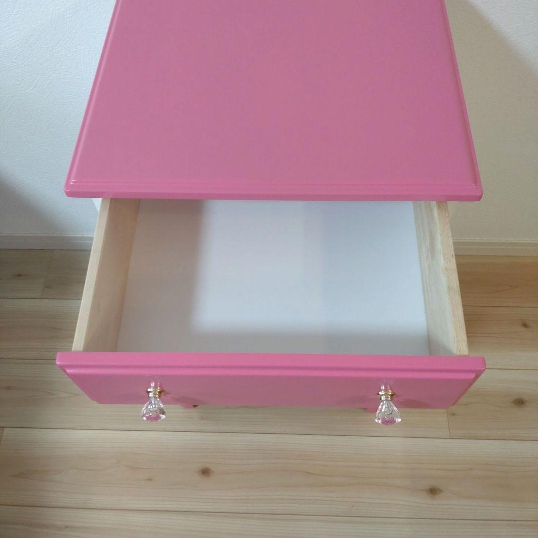 ピンキーライティング　アルファタカバ　ピンクの木製チェスト タンス　箪笥