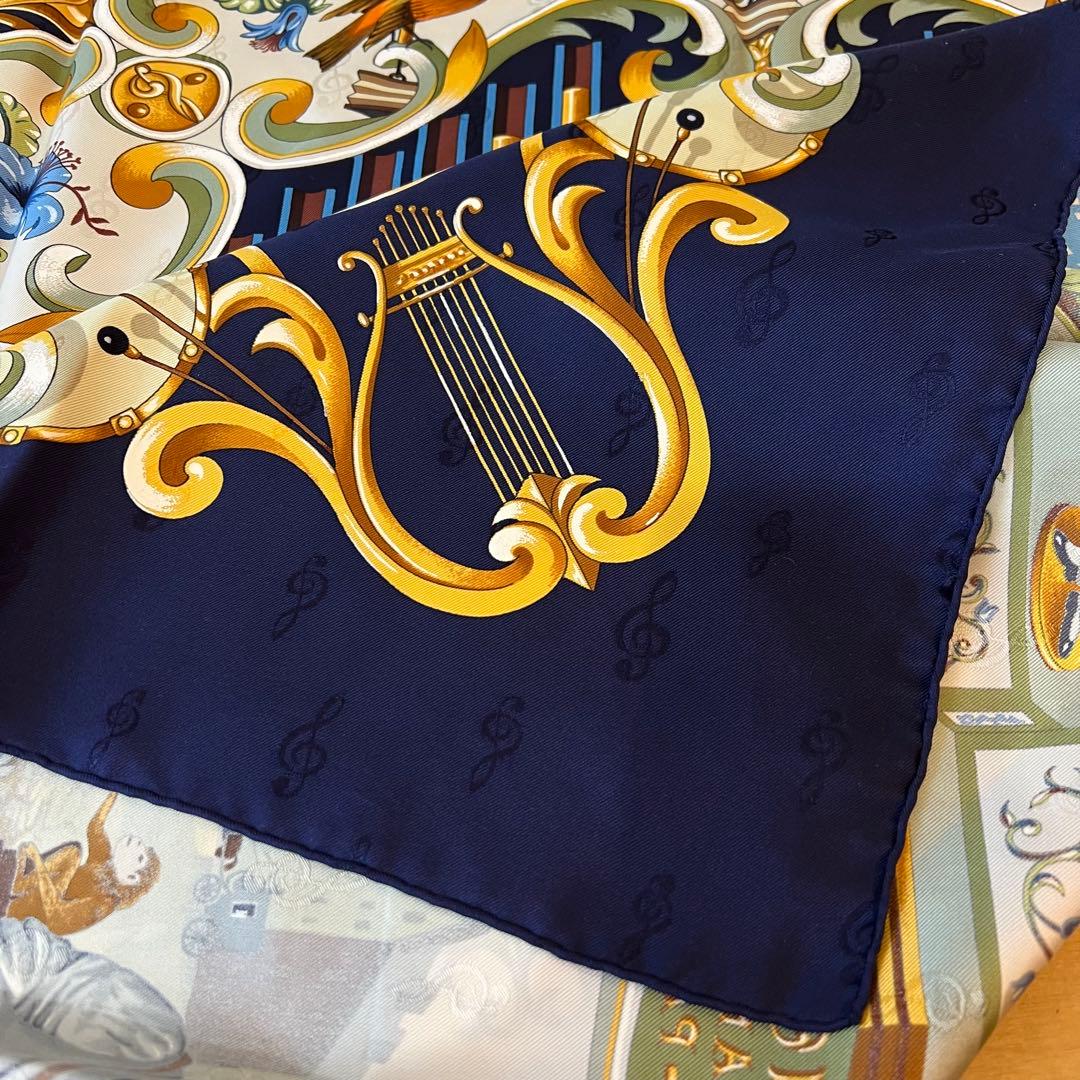 エルメス カレ ORGAUPHONE ET AUTRES MECANIQUES