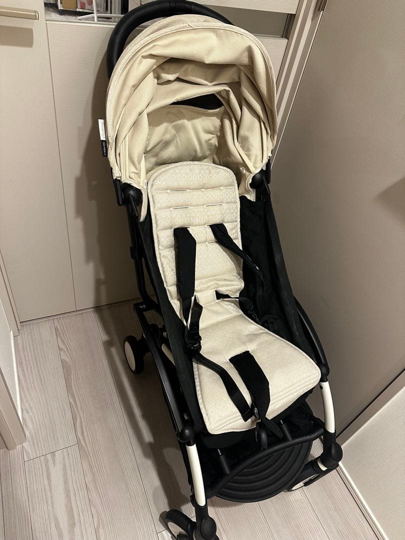 Yoyo ボンポワン　ベビーカー