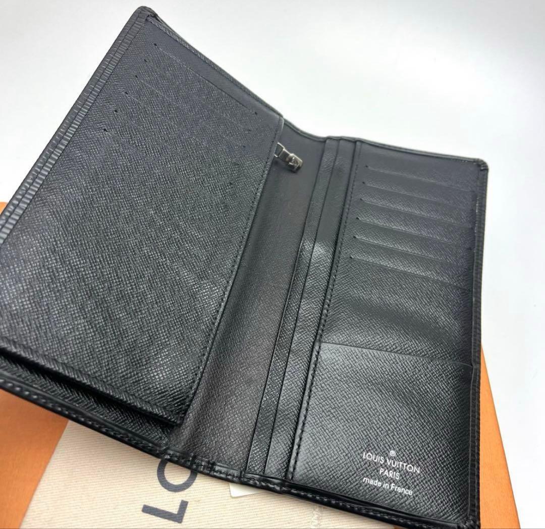 LOUIS VUITTON 長財布 エピ　ブラック レザー