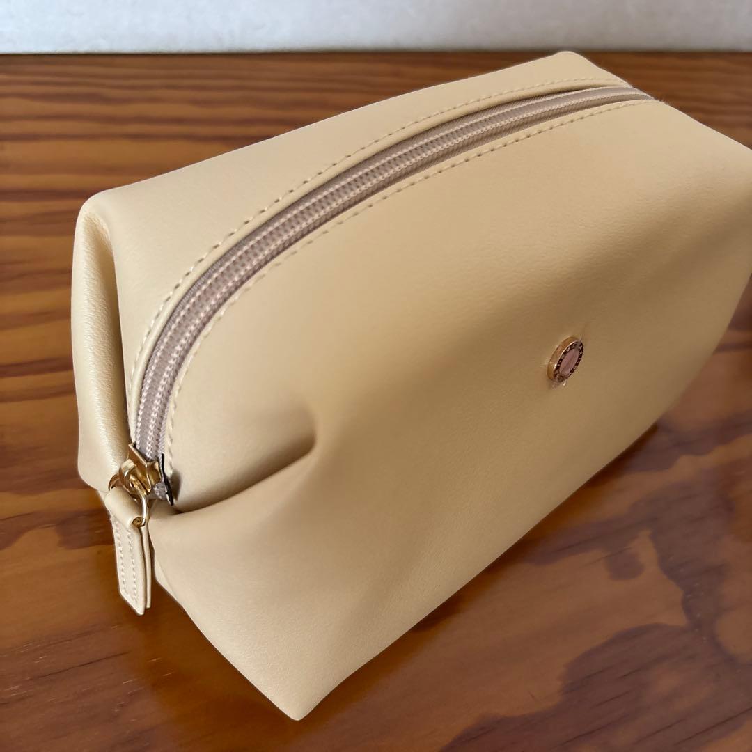 くろにゃ 。エミレーツ航空アメニティ2セット新品未開封