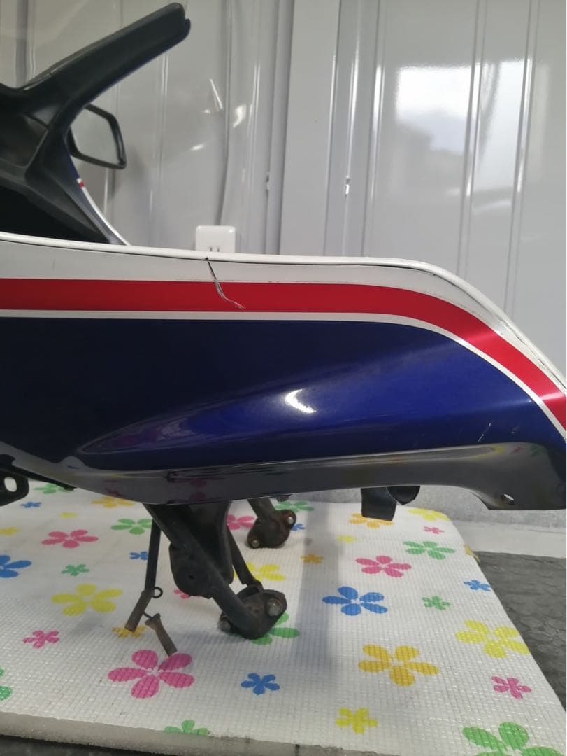 RC04 CB750F インテグラ 純正アッパーカウル