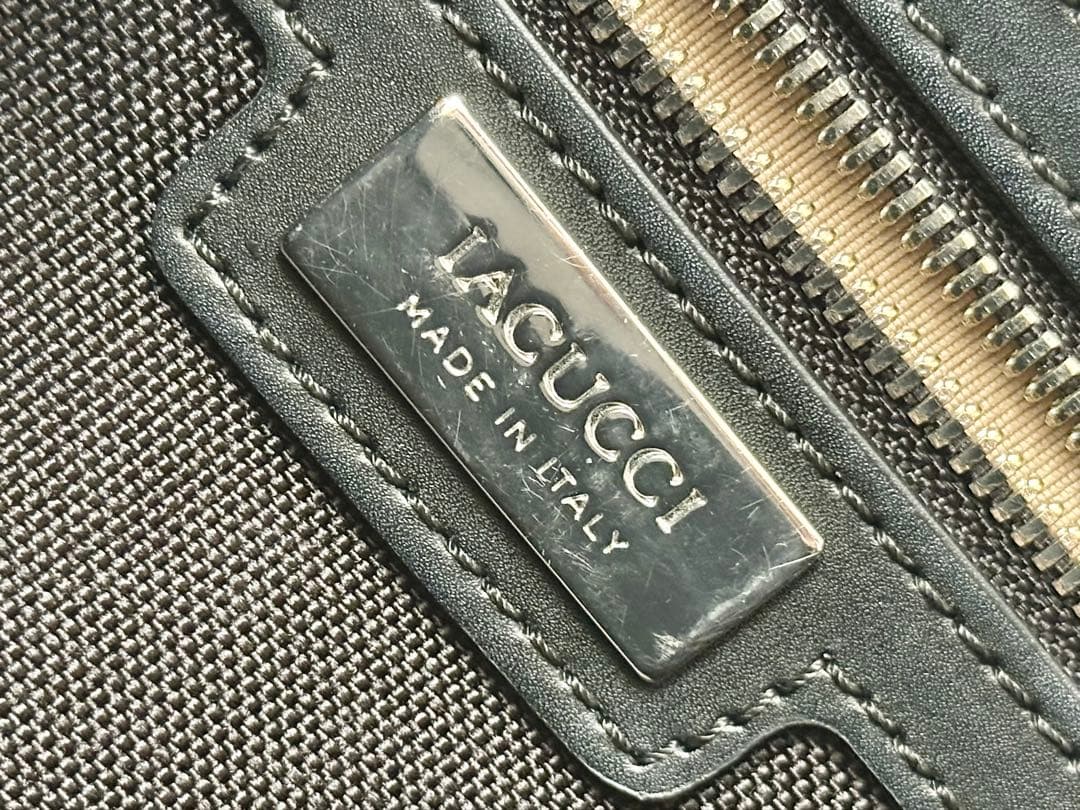 IACUCCI ブラック トートバッグ