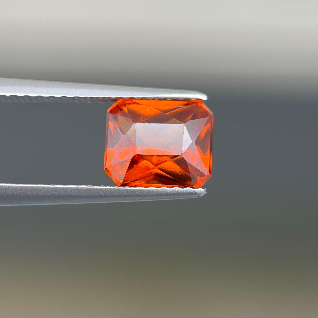 スリランカ産非加熱天然グロッシュライトガーネットルース