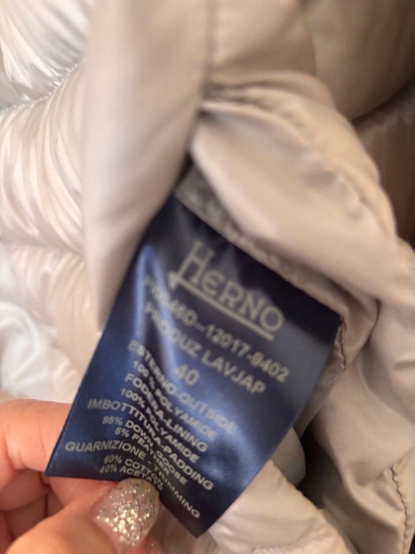 HERNO ダウンジャケット　ショート丈