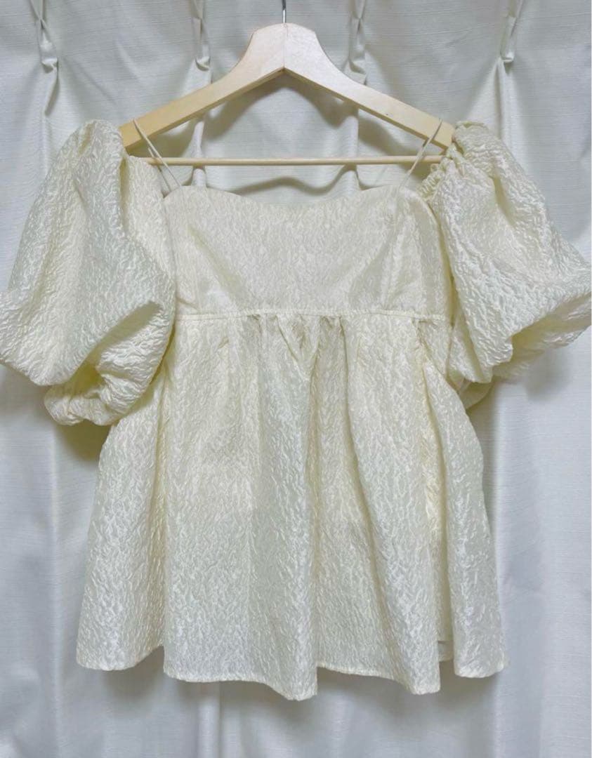 【Lily Brown】 3wayジャガードぺプラムビスチェ