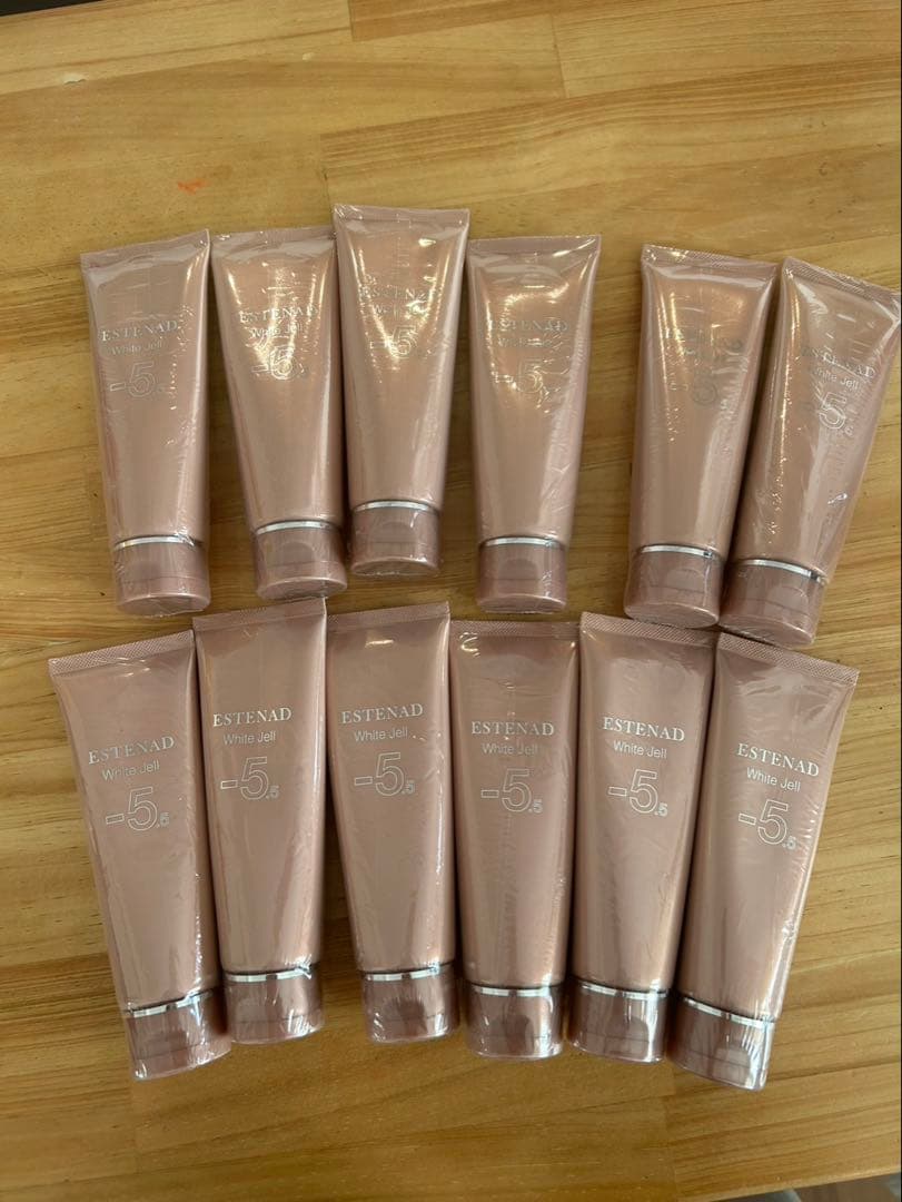 エステナード　薬用ホワイトジェル　12本セット