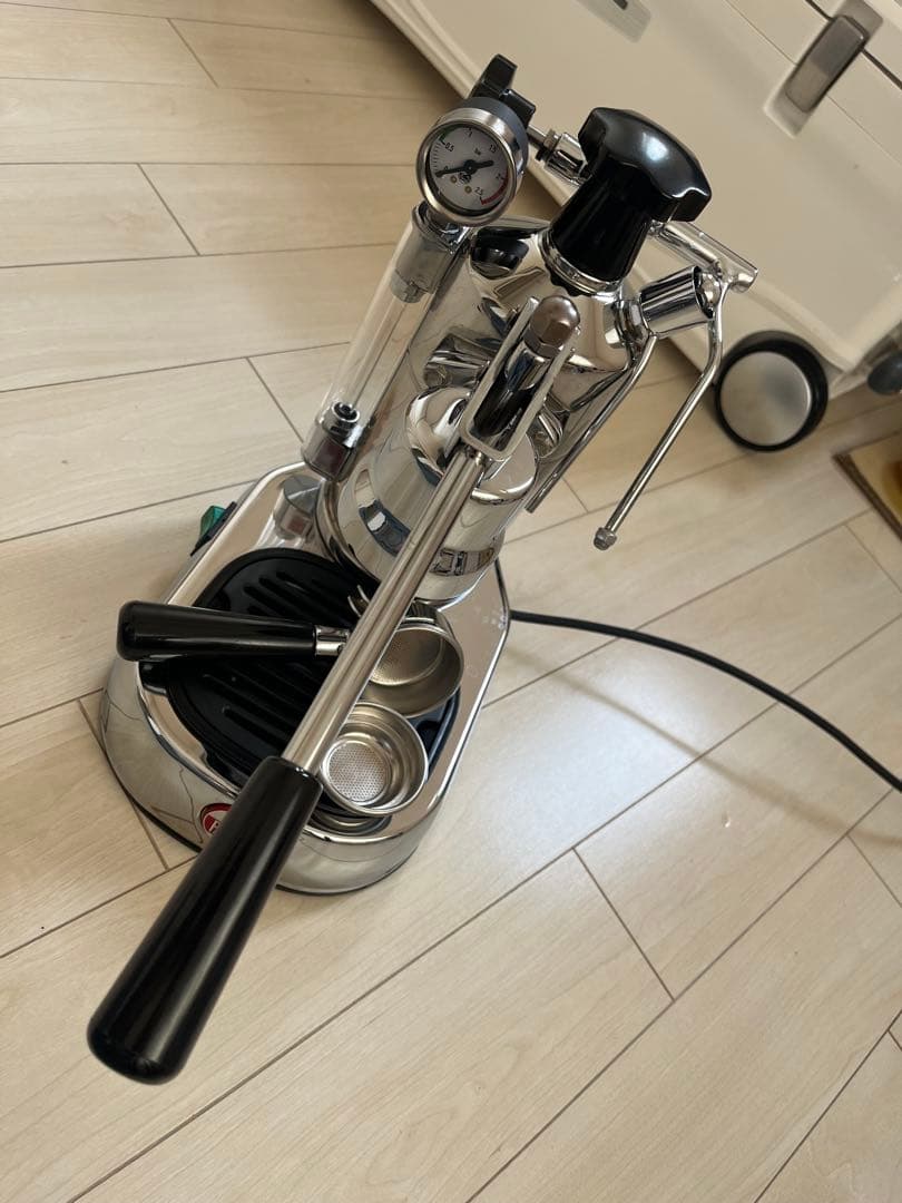 エスプレッソマシン　パボーニ　コーヒー