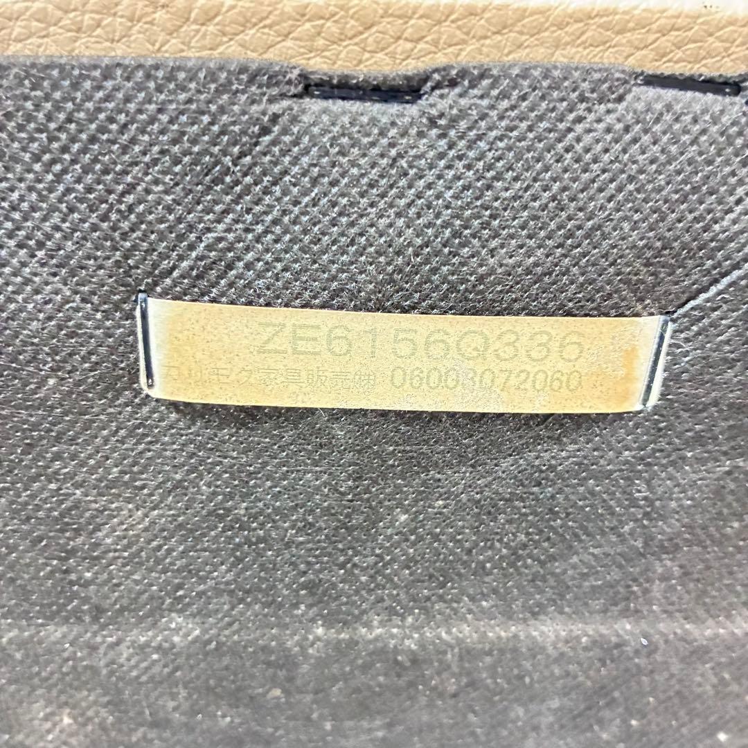 カリモク オットマン アイボリー ホワイト 椅子