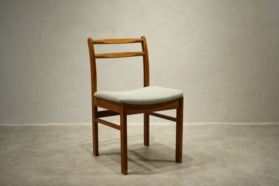 ダイニングチェア　ストリップドファニチャー　北欧