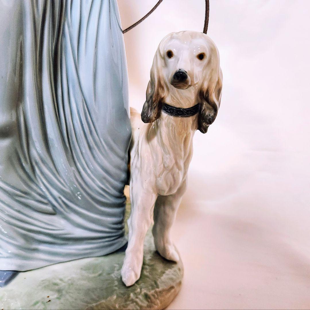 リヤドロ LLADRO【美品】フィギュリン《優雅な散歩のひととき》No.5802