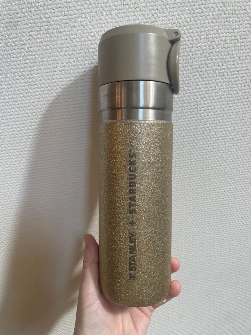 新品！スタバステンレスボトルSTANLEYグリッターゴールド473ml
