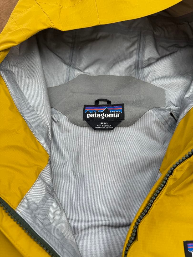 Patagonia イエローマウンテンパーカー