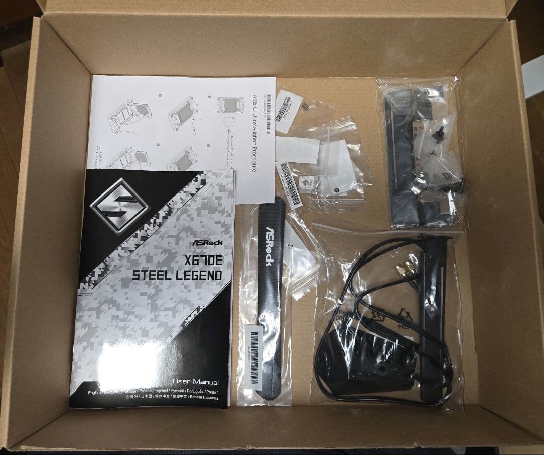 Ryzen 7 7800X3DとX670E Steel Legendのセット