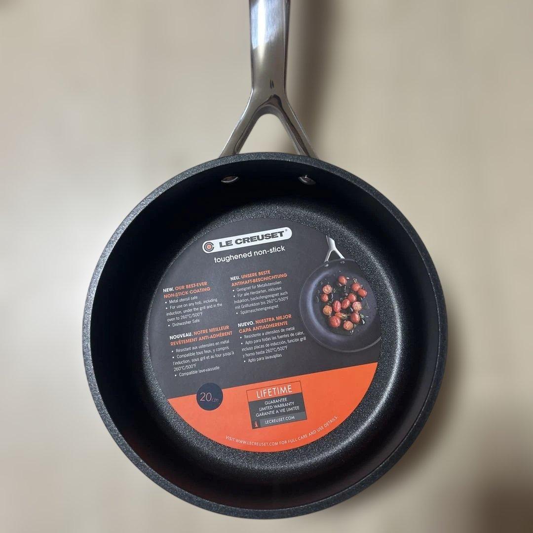 LE CREUSET ノンスティックソテーパン 20cm新品未使用