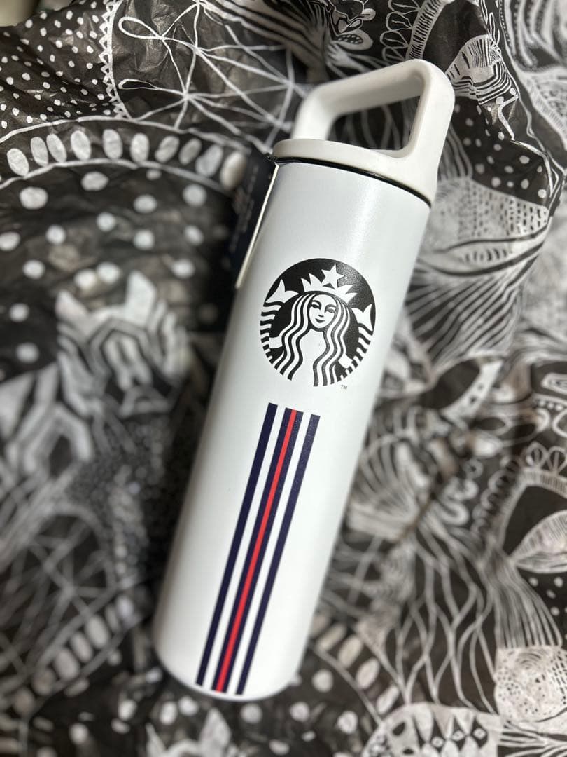スターバックス FILA コラボ 水筒　韓国　スタバ　MIIR