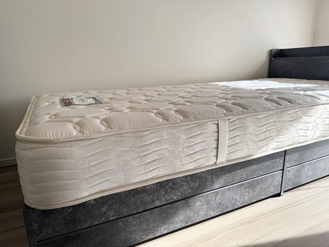 【美品】シモンズBeautyrest Regular シングルマットレス