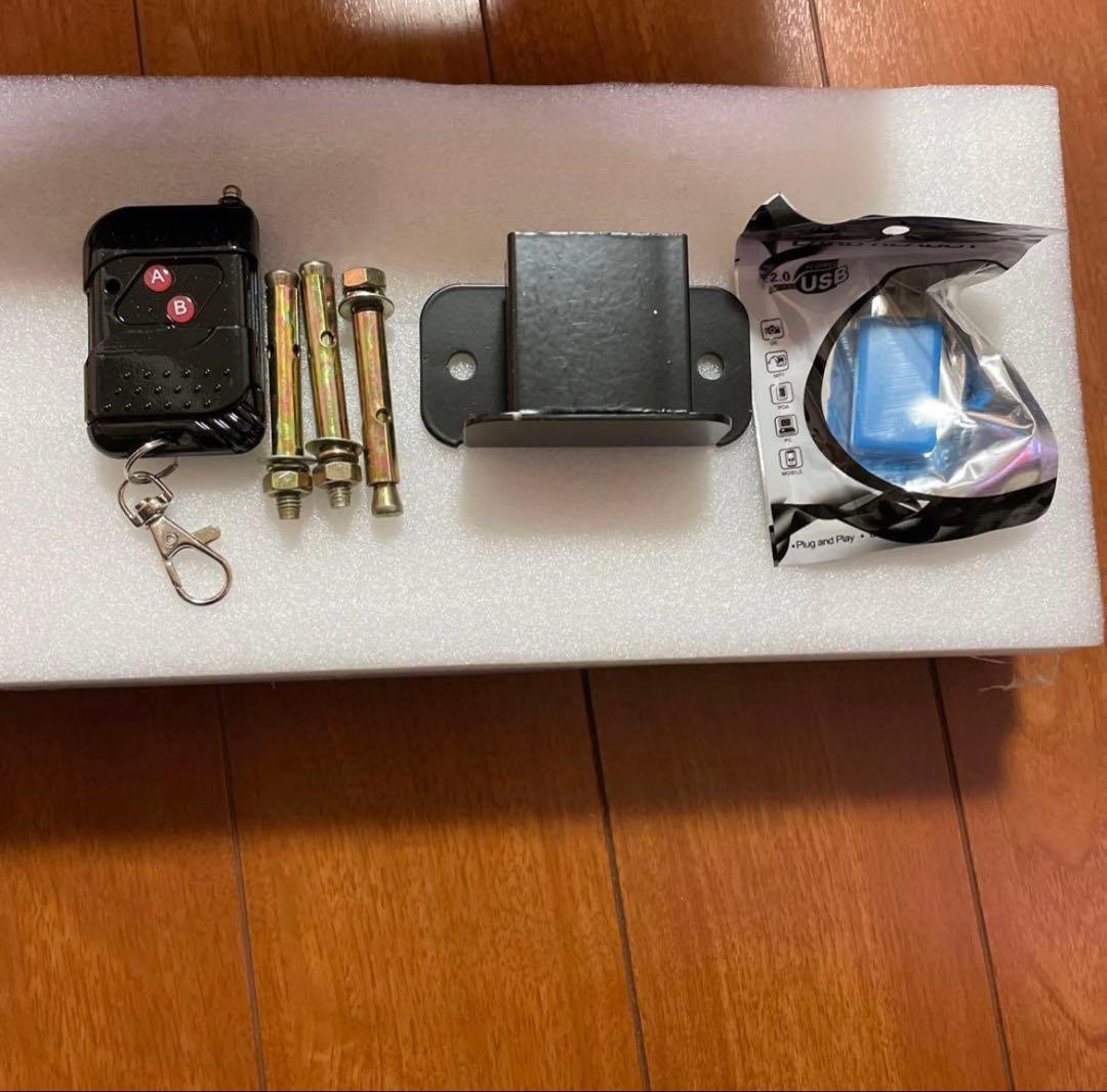 ３D ホログラム　ディスプレイ