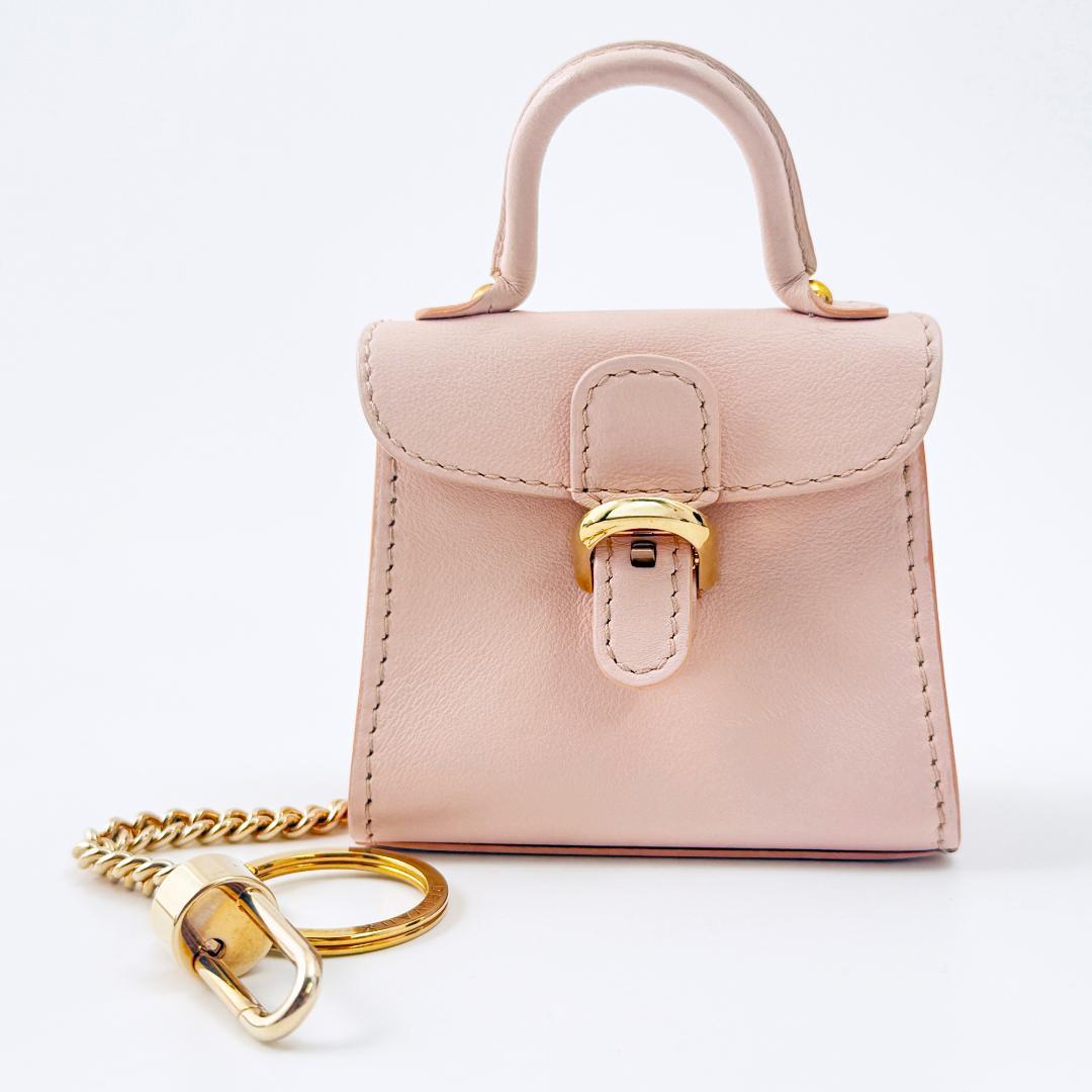 定価21万【極美品】デルヴォー バッグ型 チャーム ブリヨン チェーン 薄ピンク