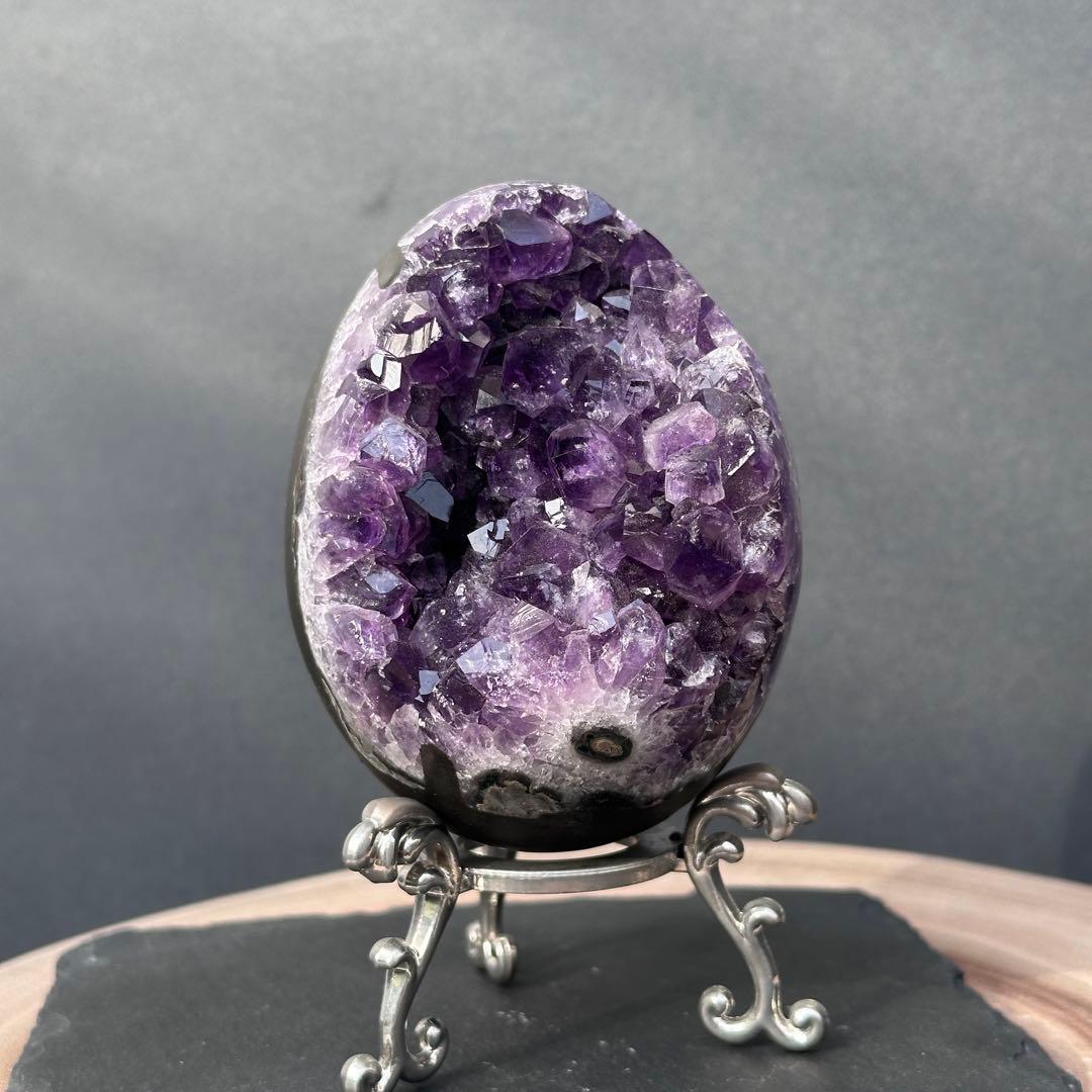 ウルグアイ産❣️天然石 アメジストの龍卵　置物G.100