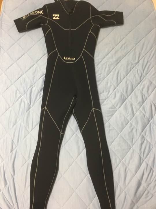 billabong サーフスーツ