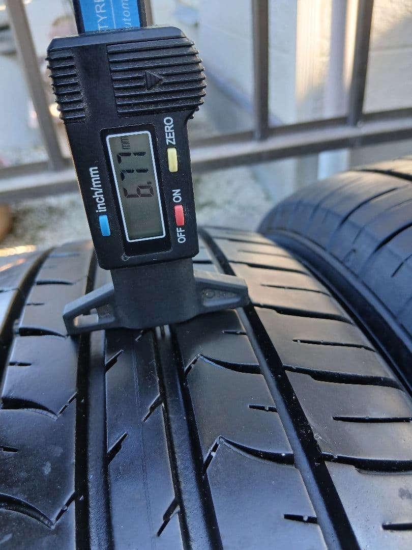 ①GOOD YEAR Efficient grip 195/65R15　2本