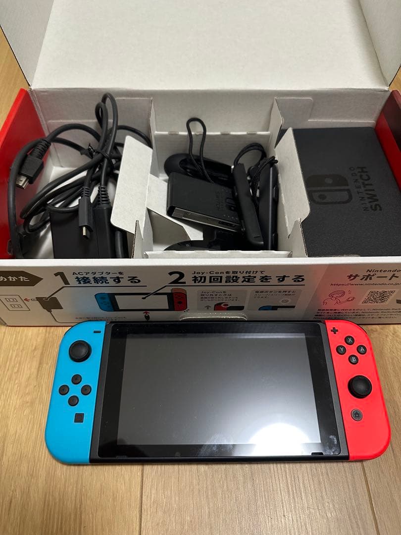 Nintendo Switch 本体　ネオンレッド/ネオンブルー