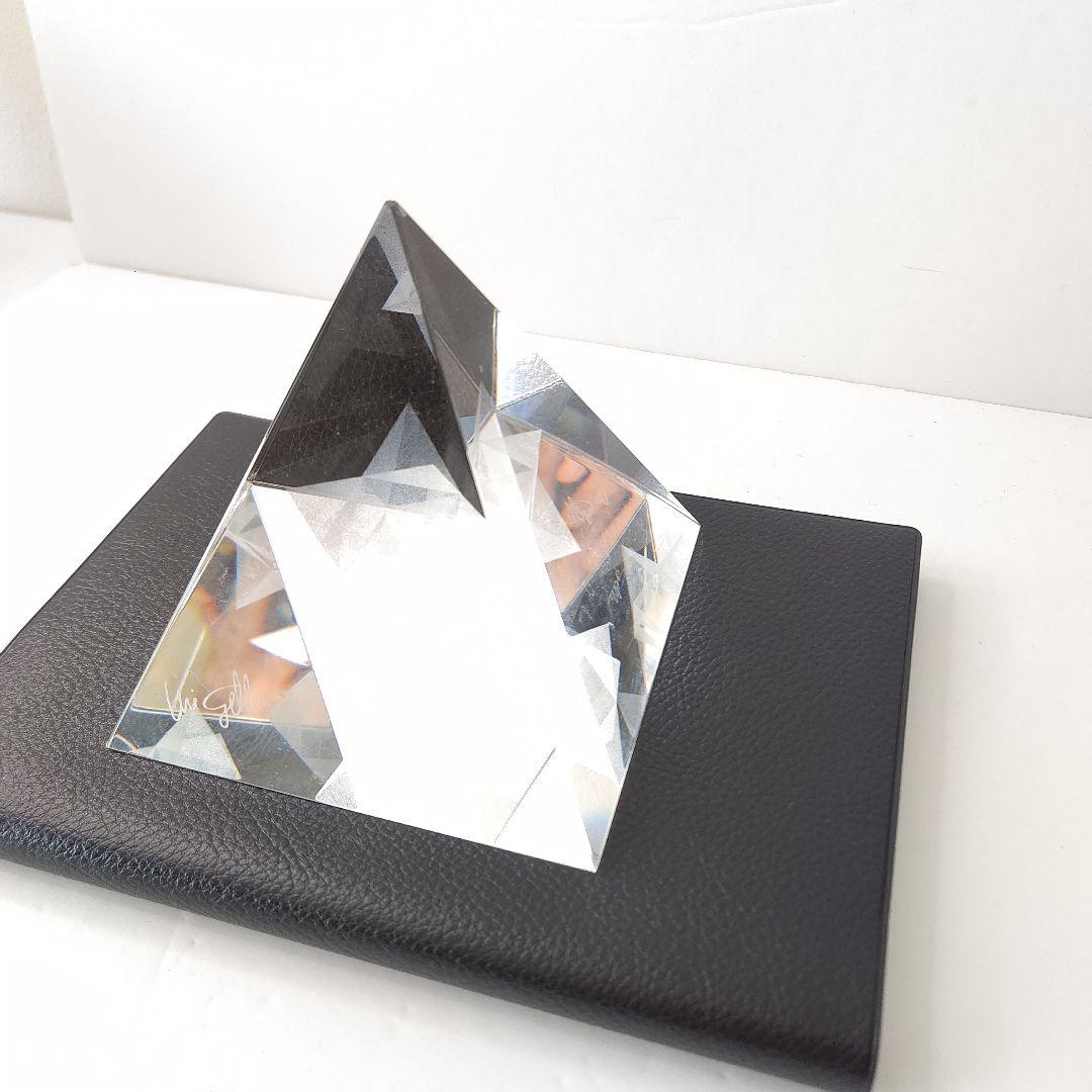 ユリ・ゲラー　クリスタルガラス　美品　開運　ピラミッド　オブジェ　置物　パワー