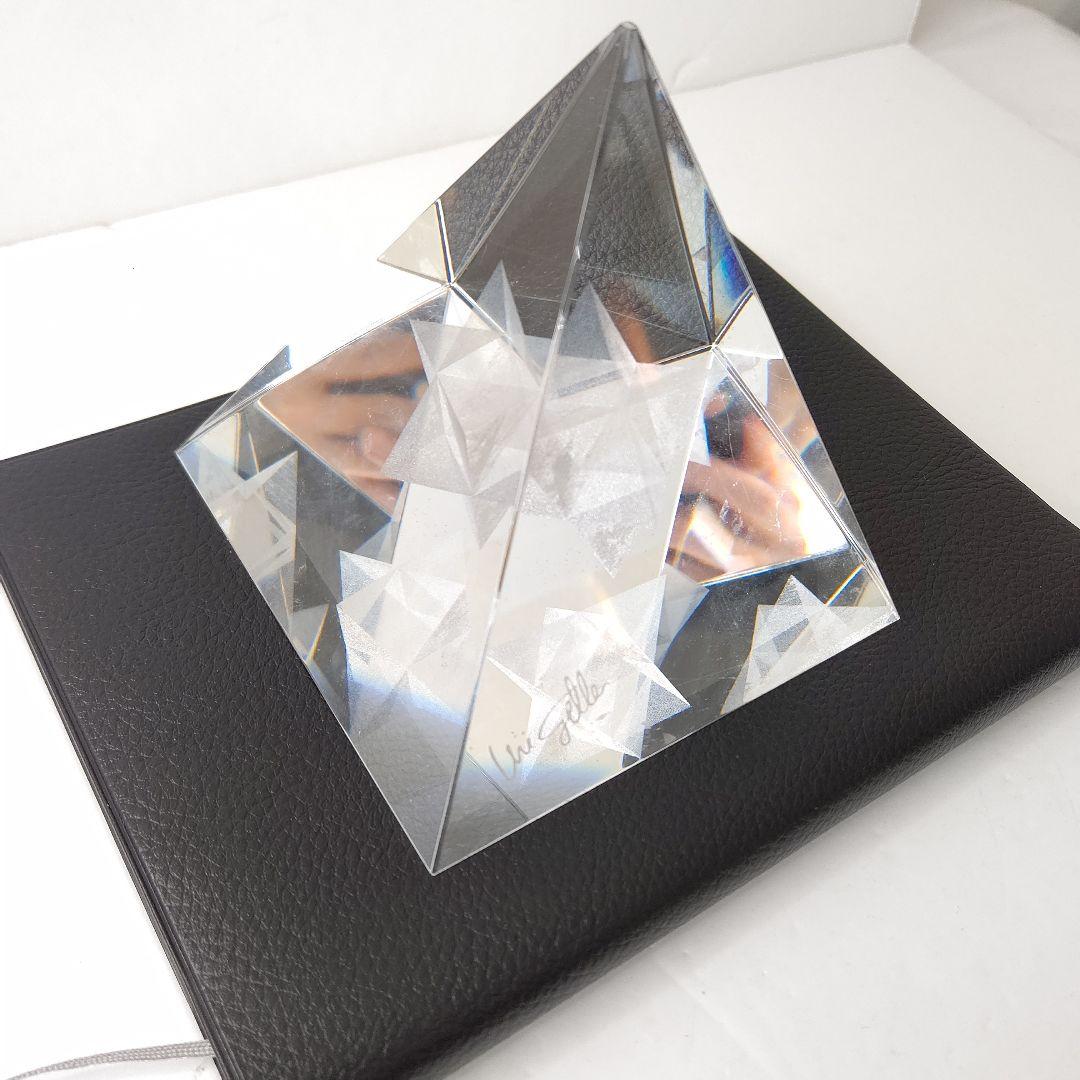 ユリ・ゲラー　クリスタルガラス　美品　開運　ピラミッド　オブジェ　置物　パワー