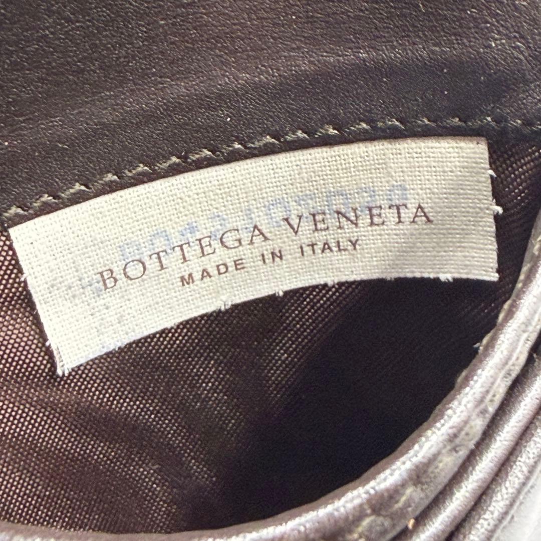 【イタリア製】ボッテガヴェネタ イントレチャート 二つ折り財布　ロゴ刻印　焦げ茶