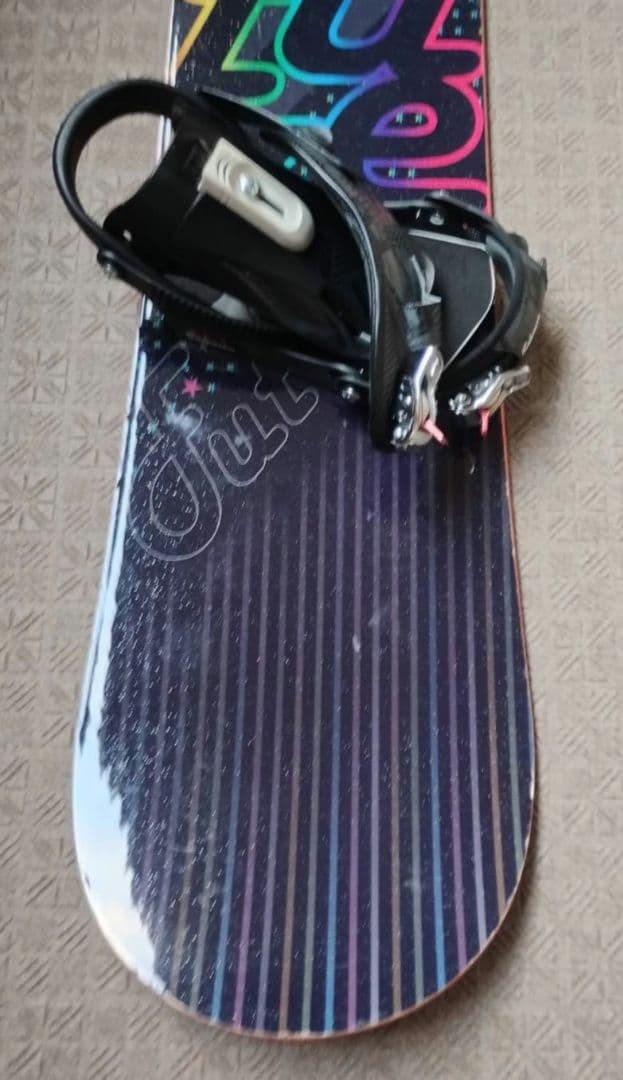 SPOON スプーン スノーボードとSALOMONサロモンビンディングセット