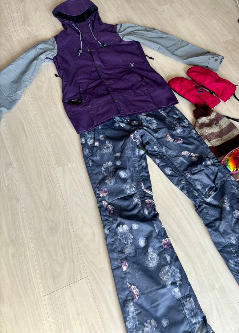 VOLCOM ボルコム　スノーウェアー セット