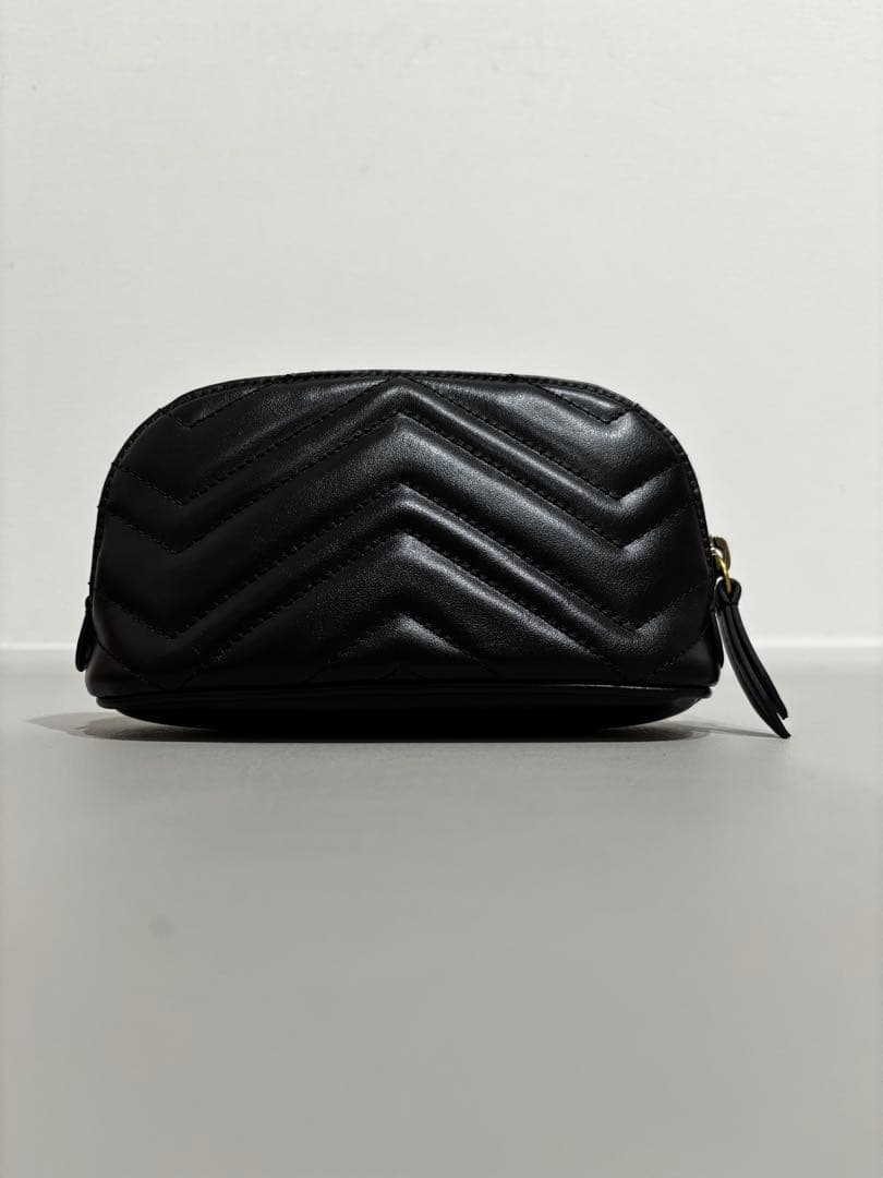 【新品】GUCCI ブラック レザーポーチ　型番625544