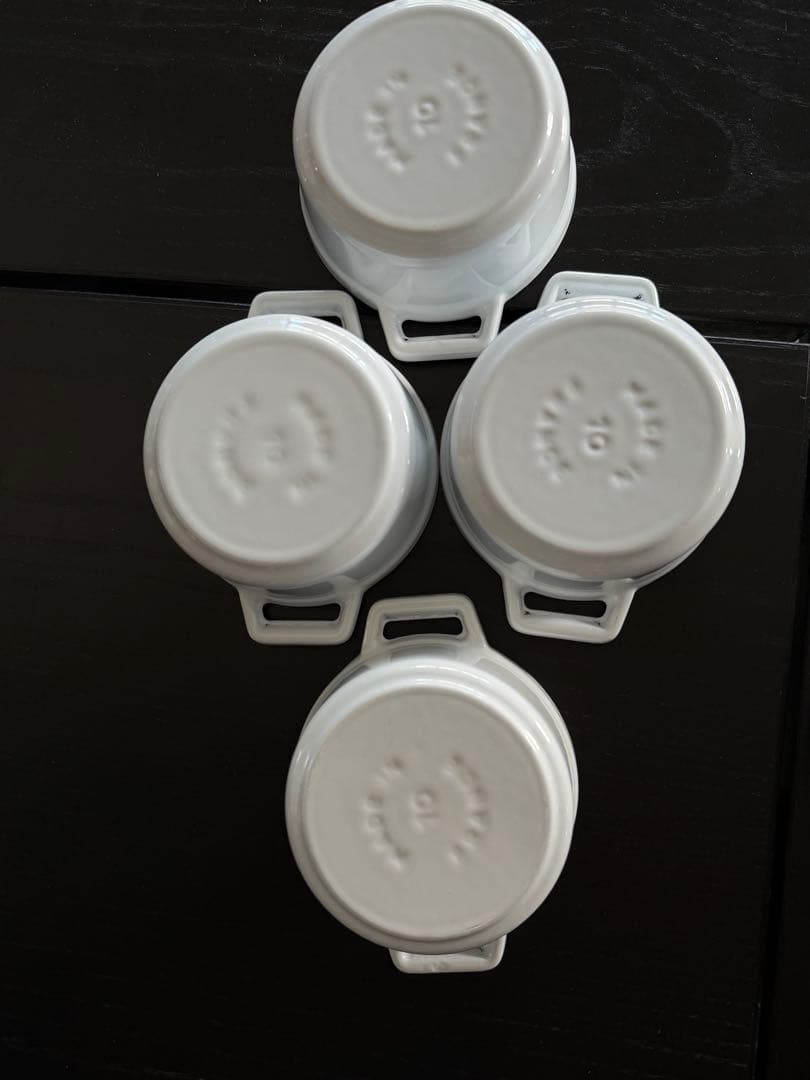 貴重希少　ストウブ　ピュアホワイト　10cm 4個セット　箱無し