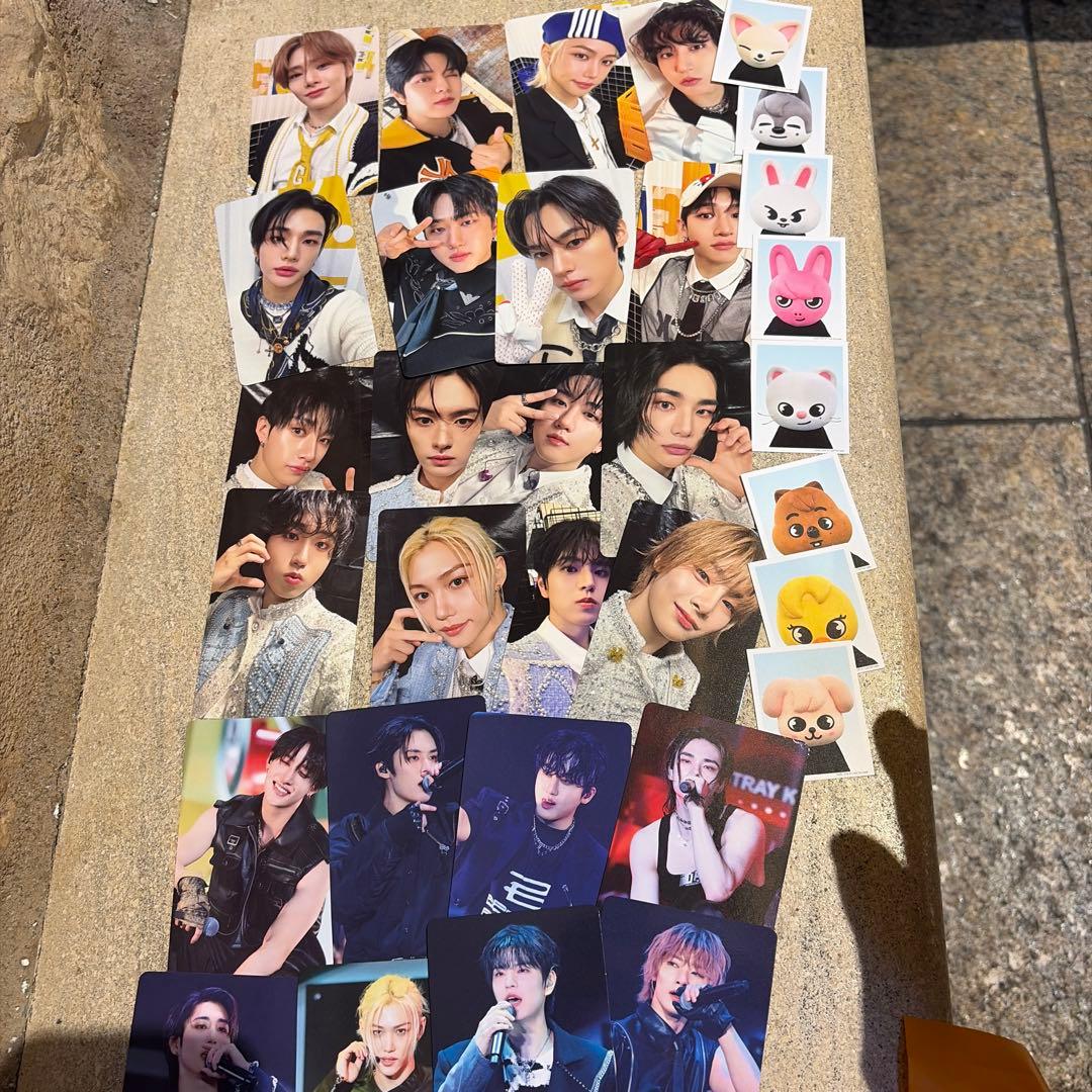 スキズSKZ TOYWORLD 封入トレカ24種+タワレコ特典トレカ8種