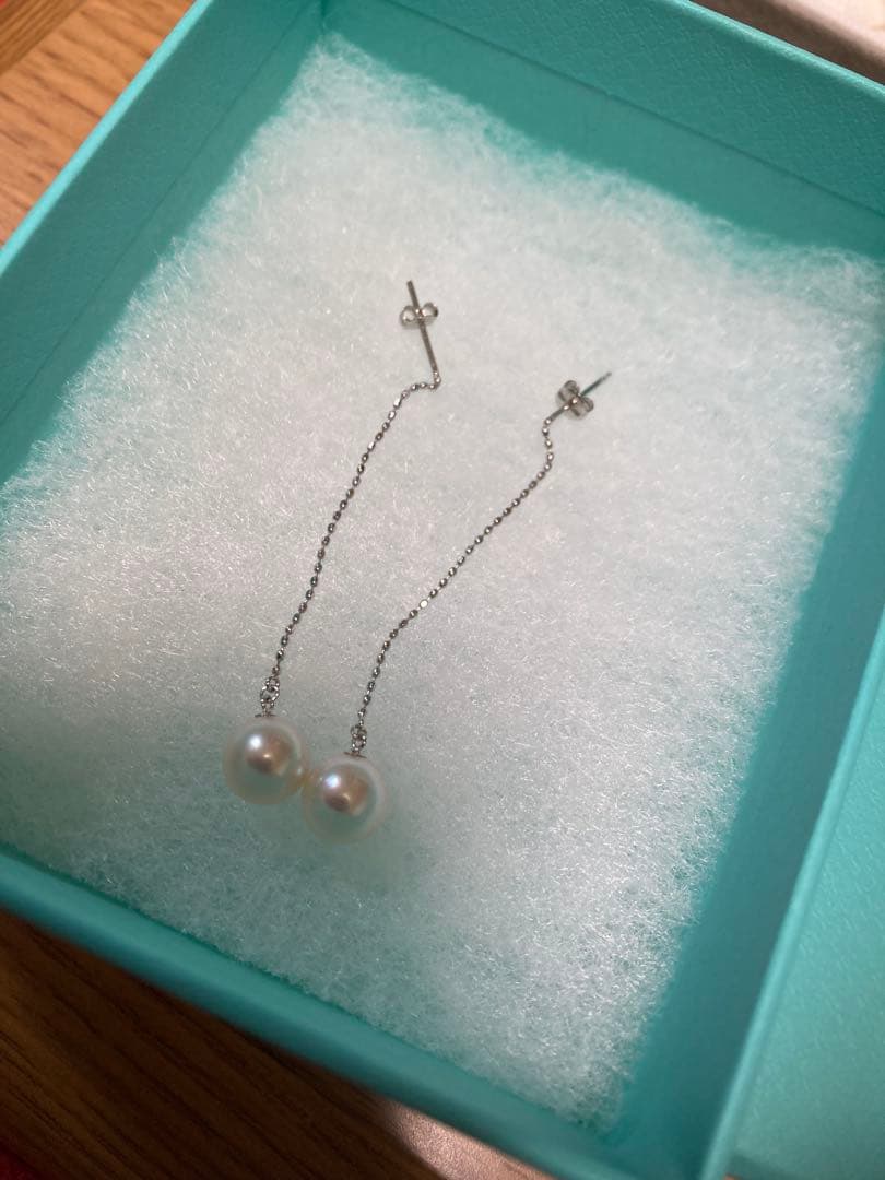 アコヤ真珠k18WGロングチェーンピアス新品同様　送料無料！